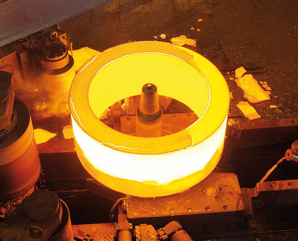stooss-ringwalzwerk-ringschmieden_2.jpg stooss-ringwalzwerk-ringschmieden_2.jpg